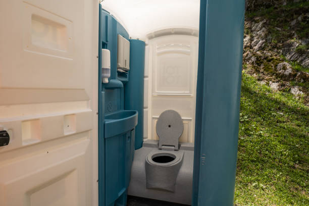 Types of Portable Toilets We Offer in Aragon, GA